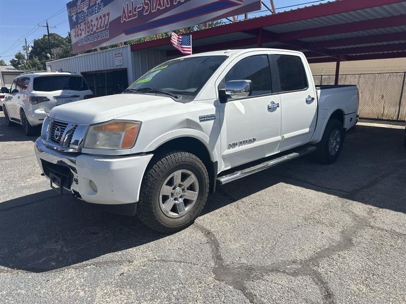 Nissan Titan 4WD Crew Cab SWB SV 2015