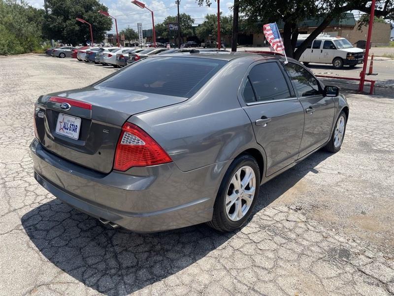 Ford Fusion 4dr Sdn SE FWD 2012