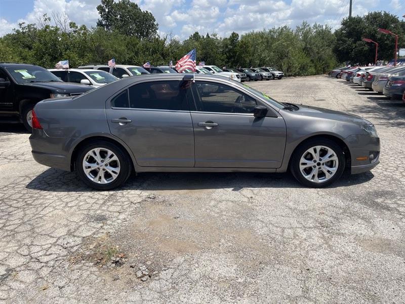 Ford Fusion 4dr Sdn SE FWD 2012