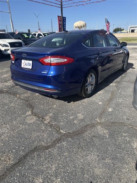 Ford Fusion 4dr Sdn SE FWD 2015