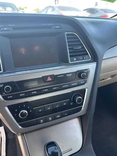 Hyundai Sonata 4dr Sdn 2.4L SE 2016