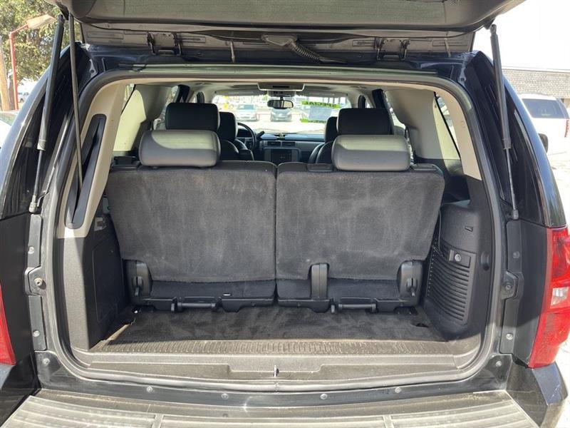 Chevrolet Tahoe photo 9
