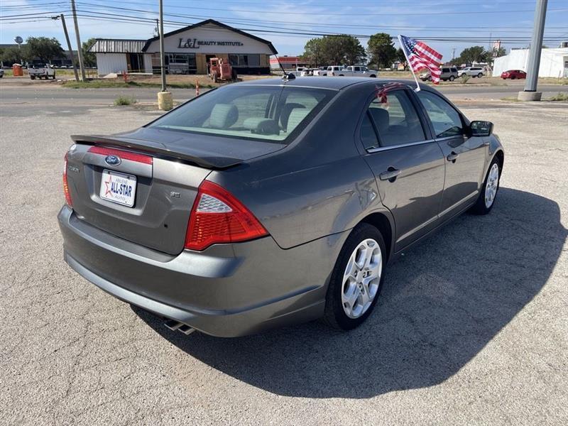 Ford Fusion 4dr Sdn SE FWD 2011