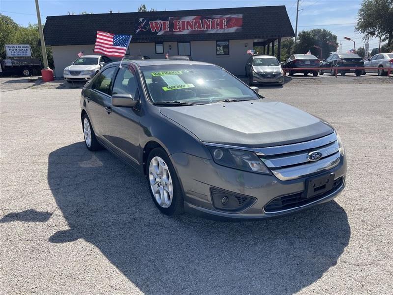Ford Fusion 4dr Sdn SE FWD 2011