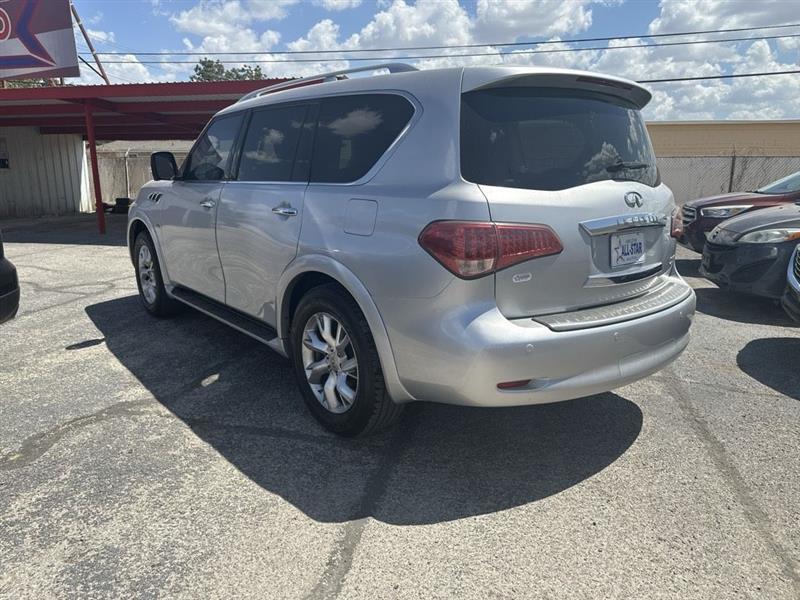 Infiniti QX80 photo 3
