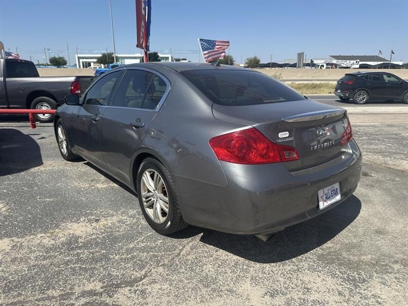 Infiniti G25 Sedan 4dr Journey RWD 2012