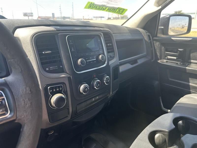 RAM 1500 Classic Tradesman 4x2 Quad Cab 6'4" Box 2019