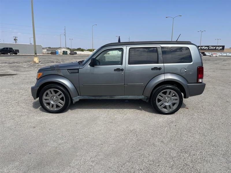 Dodge Nitro photo 3