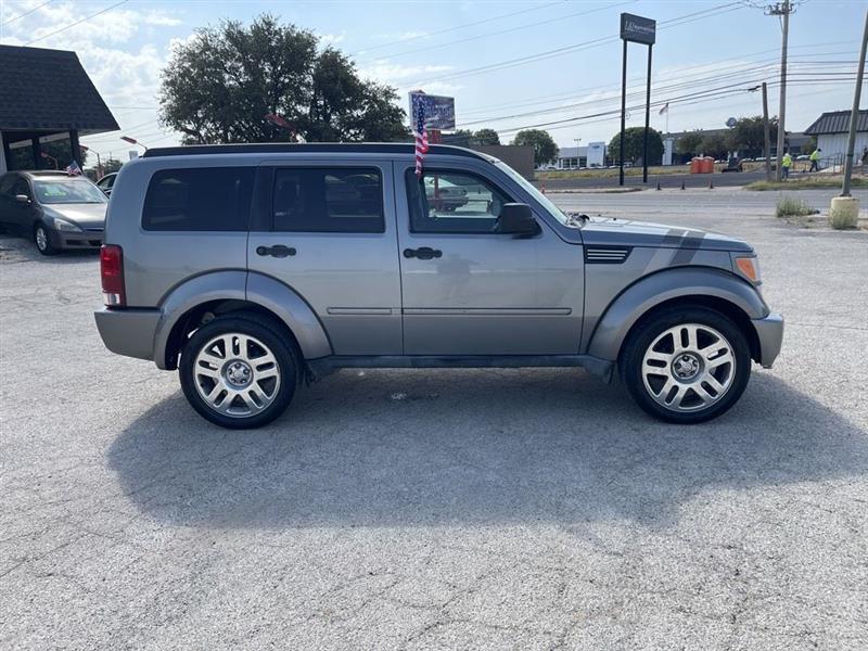 Dodge Nitro photo 7