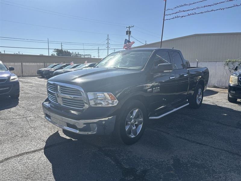 RAM 1500 Big Horn 4x2 Quad Cab 6'4" Box 2017