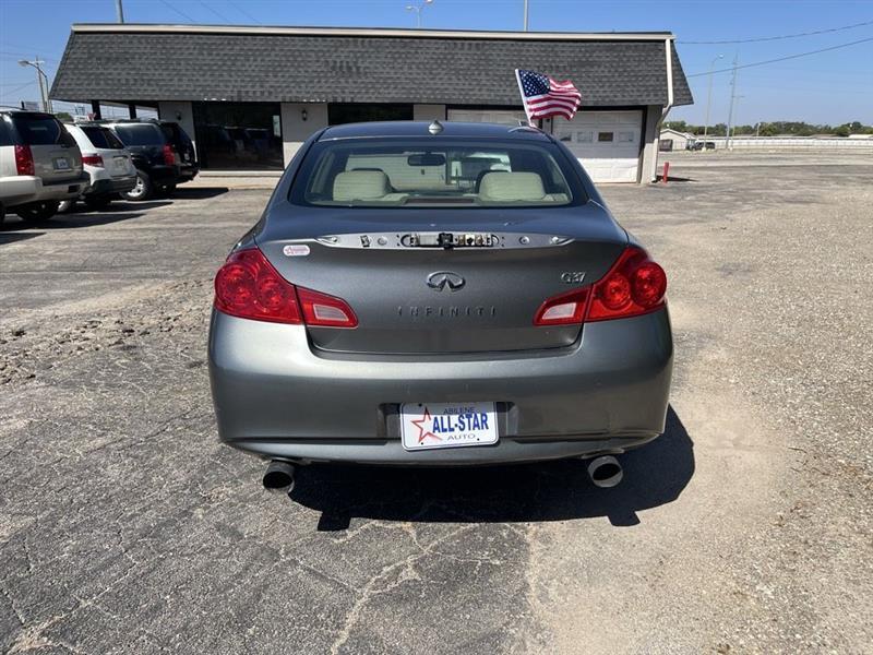 Infiniti G37 photo 5