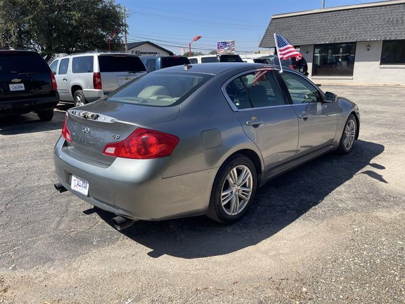 Infiniti G37 photo 6