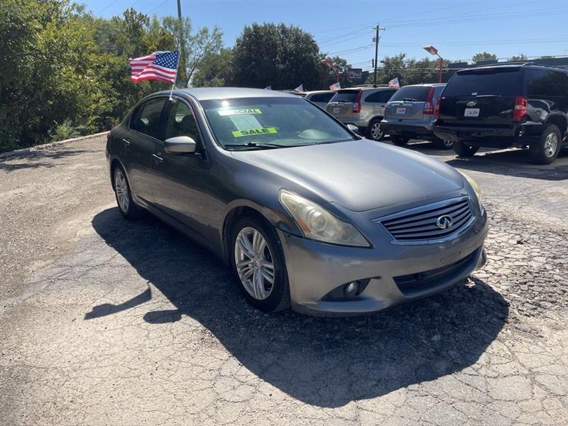 Infiniti G37 photo 8
