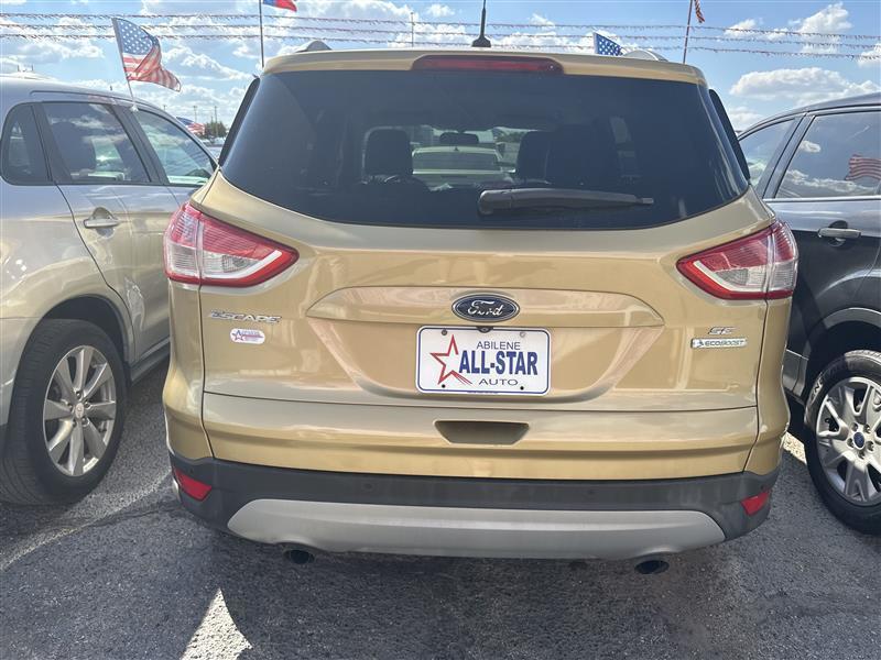 Ford Escape photo 4