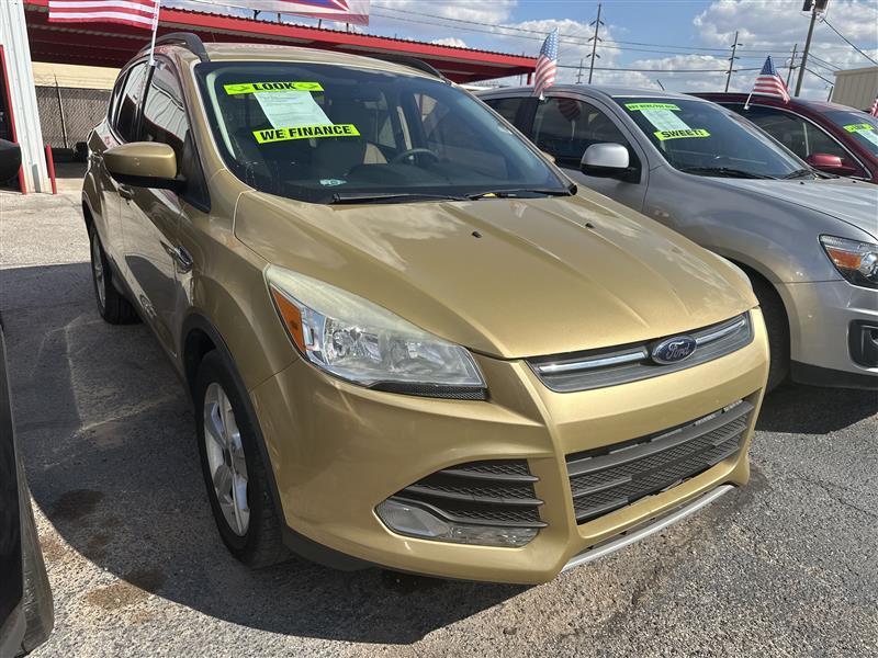 Ford Escape photo 6