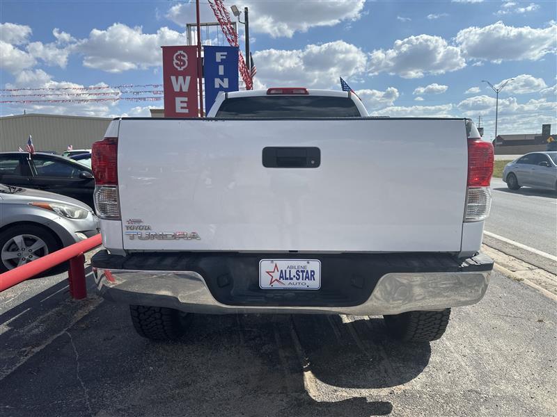 Toyota Tundra photo 4