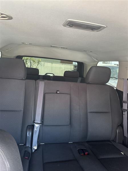 Chevrolet Tahoe photo 8