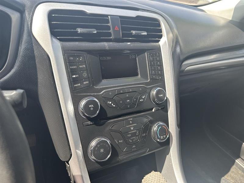 Ford Fusion photo 7