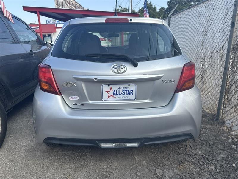 Toyota Yaris 5dr Liftback Man SE (Natl) 2015