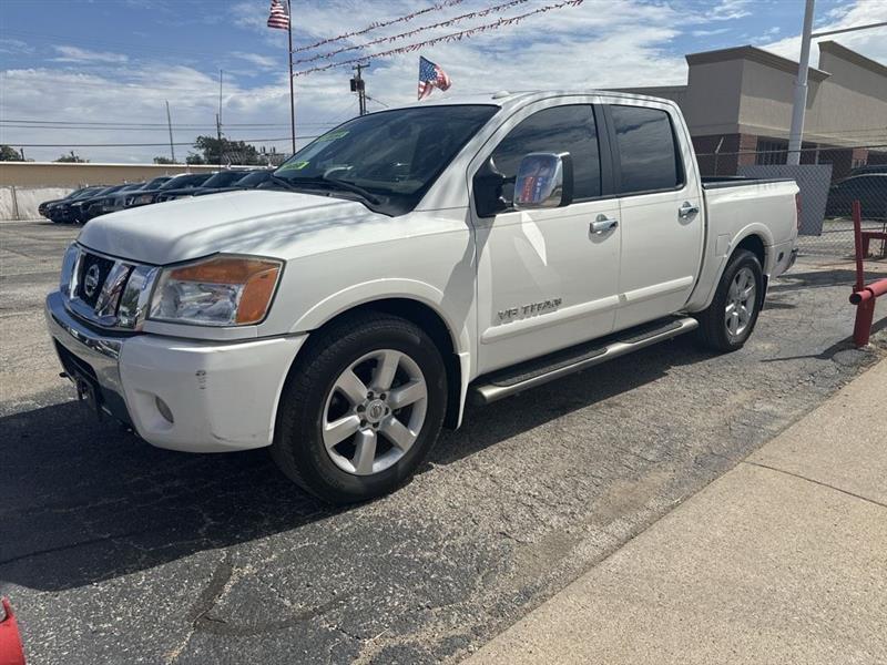 Nissan Titan 2WD Crew Cab SWB LE 2010