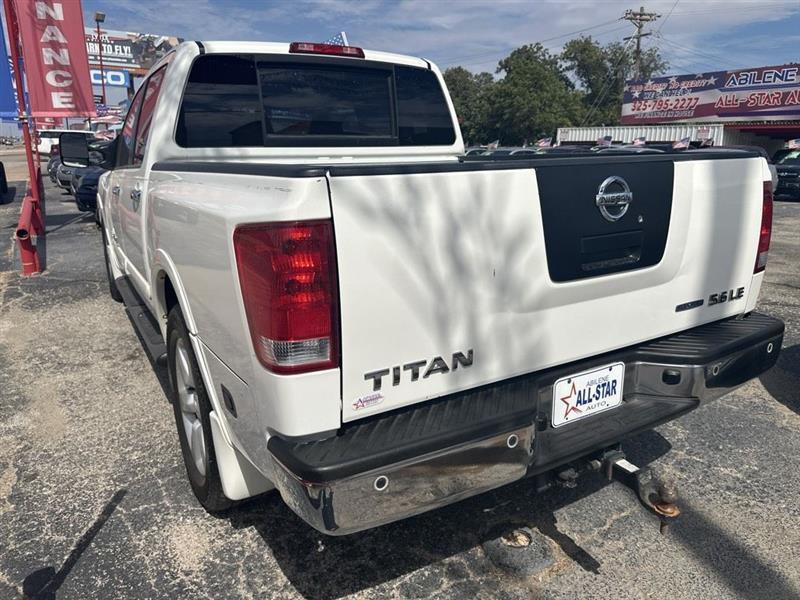 Nissan Titan 2WD Crew Cab SWB LE 2010