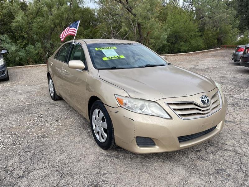 Toyota Camry photo 8
