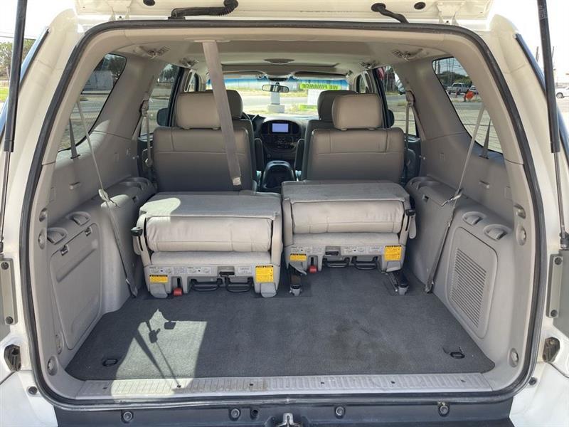 Toyota Sequoia 2WD 4dr SR5 (Natl) 2007