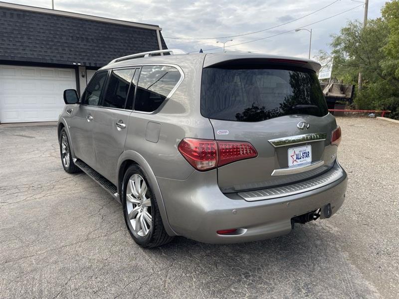 Infiniti QX80 photo 4