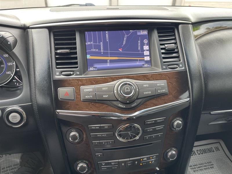 Infiniti QX80 photo 13