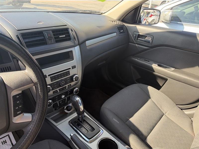 Ford Fusion 4dr Sdn SE FWD 2012