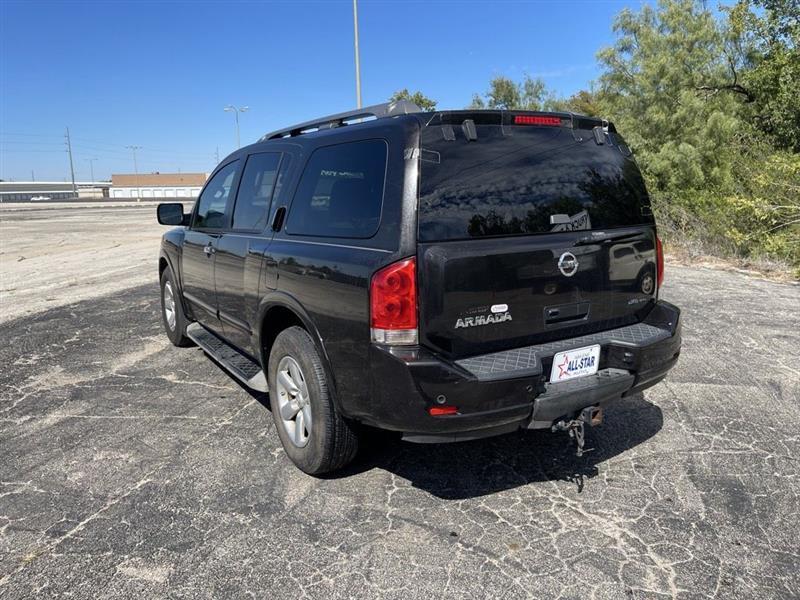 Nissan Armada 2WD 4dr SV 2013