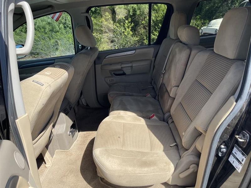 Nissan Armada 2WD 4dr SV 2013