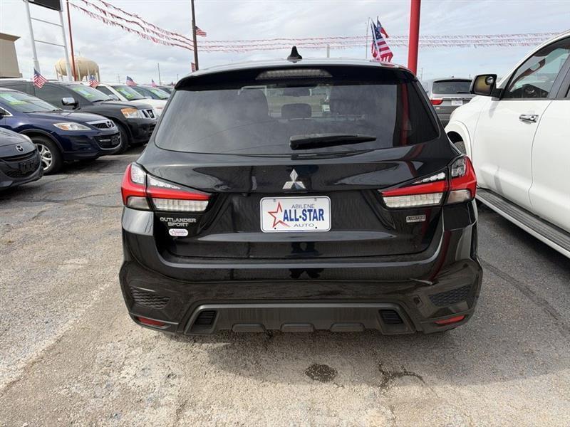 Mitsubishi Outlander Sport ES 2.0 CVT 2021