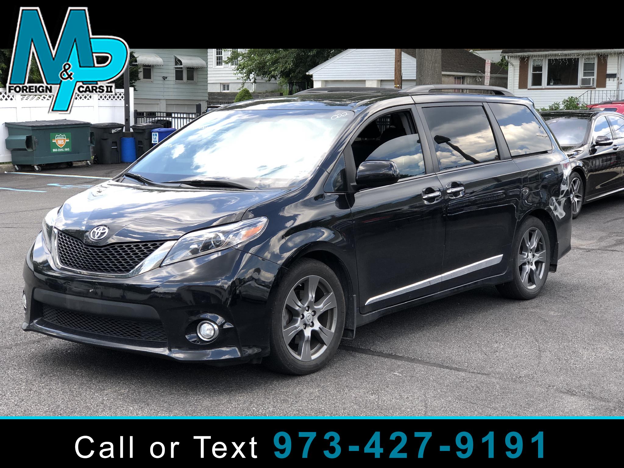 Used 2017 Toyota Sienna SE FWD 8Passenger (Natl) for Sale in Hawthorne