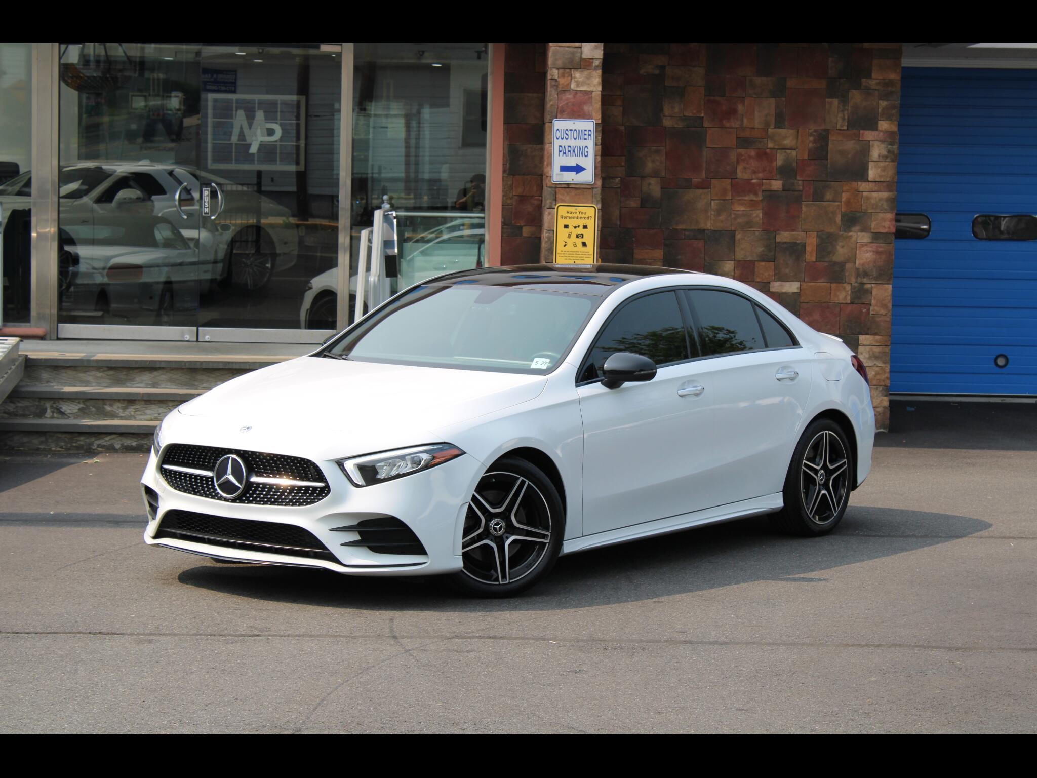 Mercedes-Benz A-Class A 220 4MATIC Sedan 2022