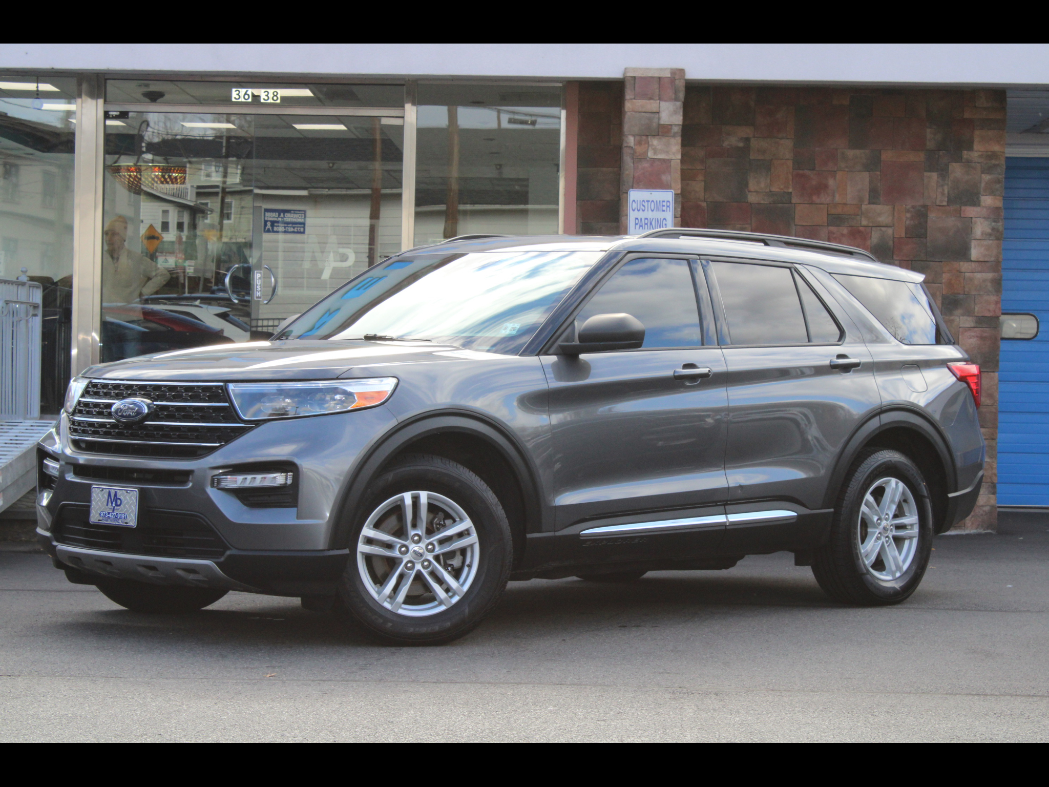 2021 Ford Explorer XLT 4WD