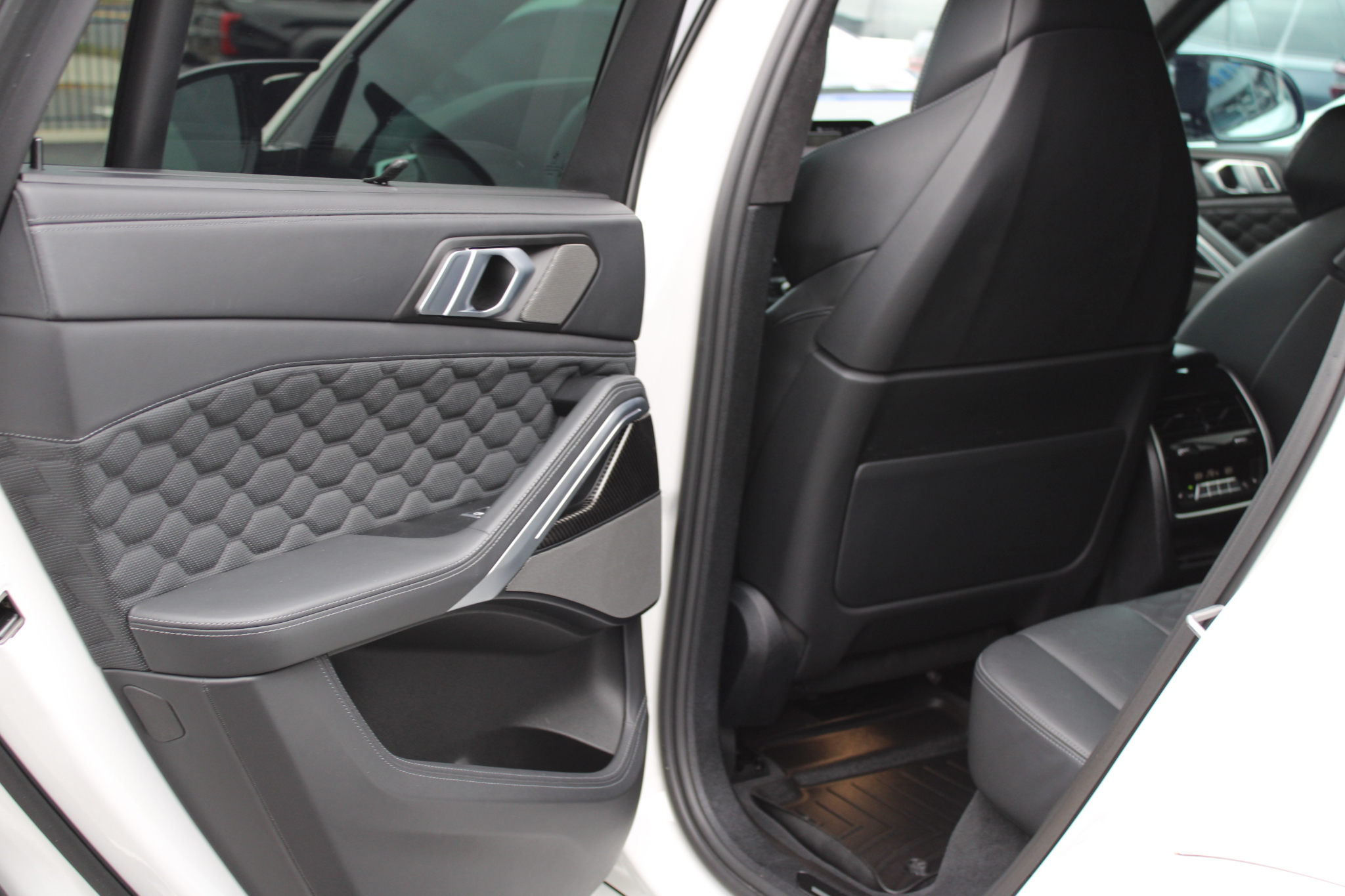 BMW X6 M Sports Activity Coupe 2022 BMW X6 M Sports Activity Coupe 2022