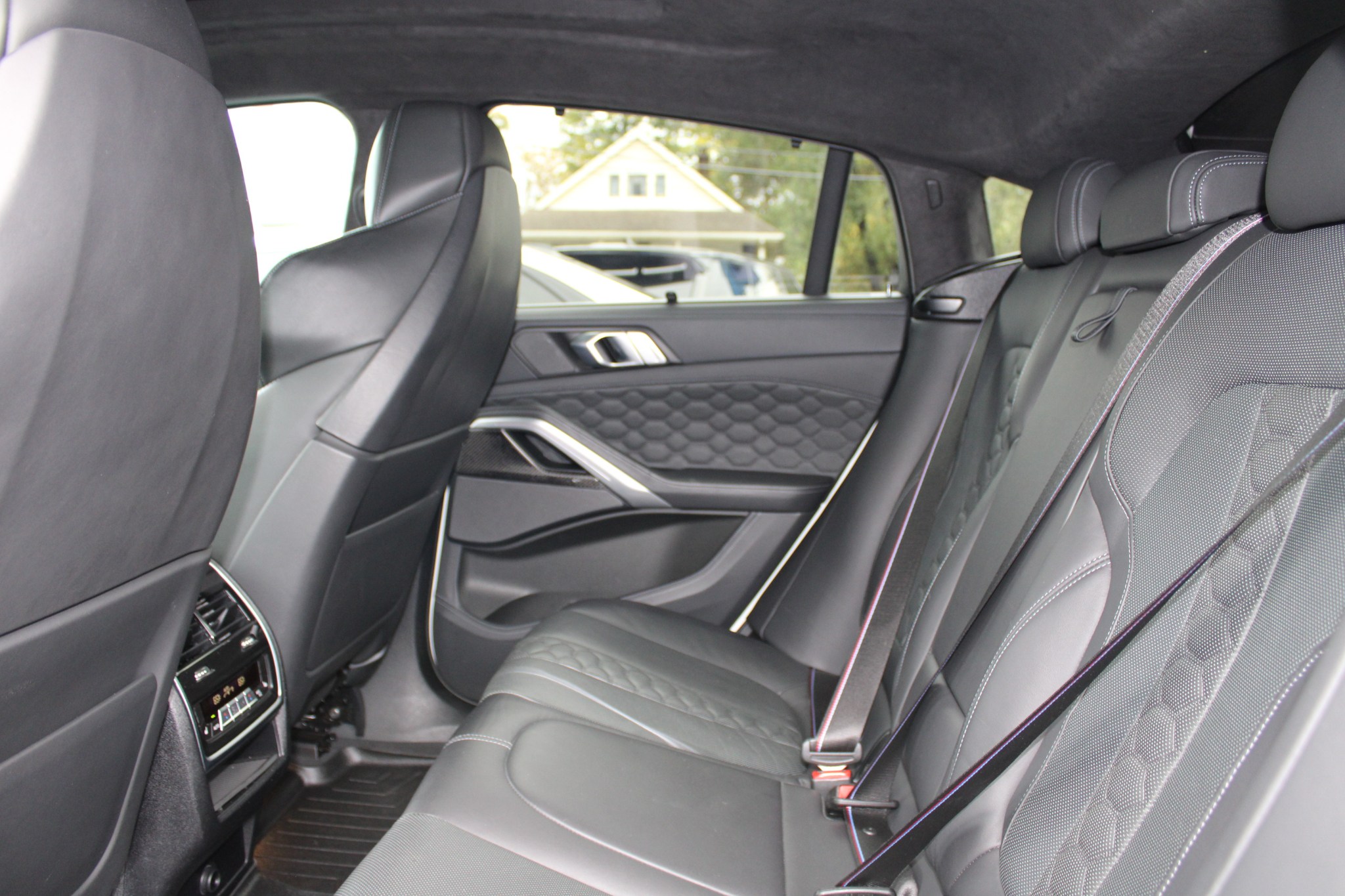 BMW X6 M Sports Activity Coupe 2022 BMW X6 M Sports Activity Coupe 2022