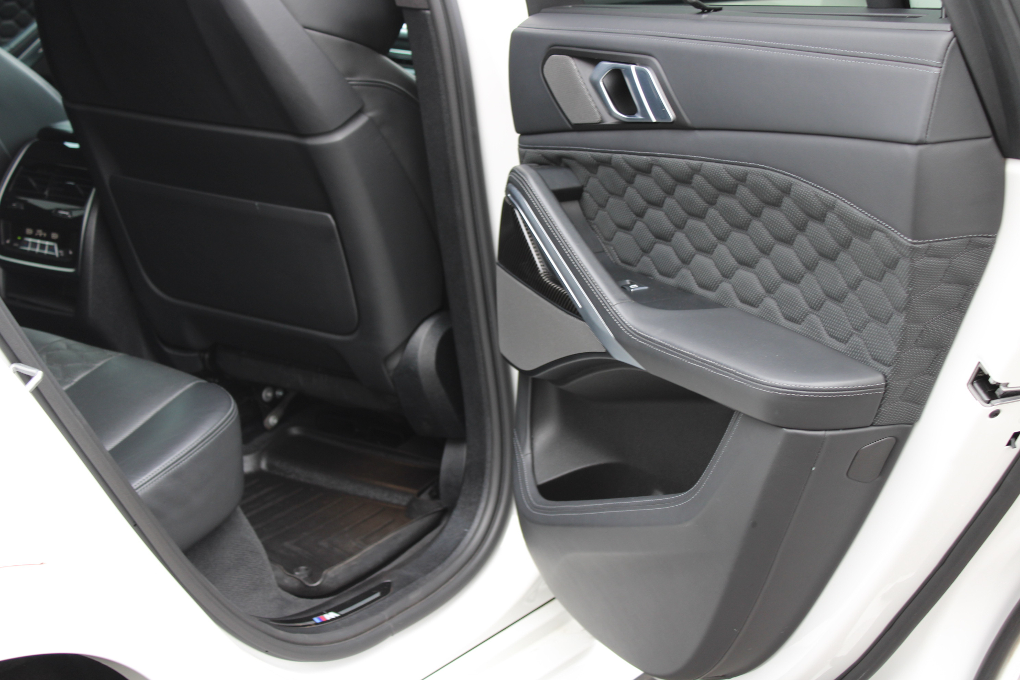 BMW X6 M Sports Activity Coupe 2022 BMW X6 M Sports Activity Coupe 2022