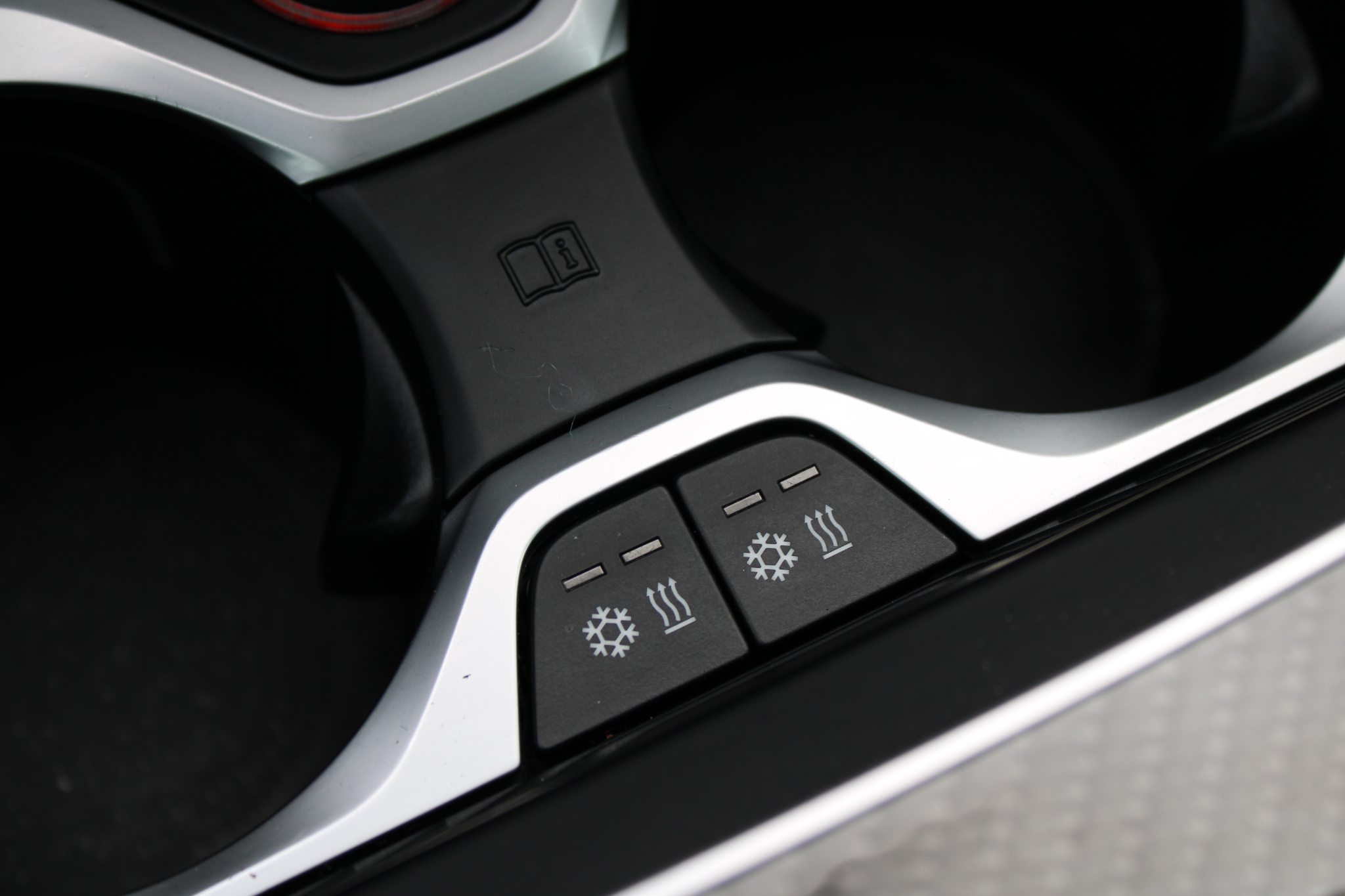 BMW X6 M Sports Activity Coupe 2022 BMW X6 M Sports Activity Coupe 2022