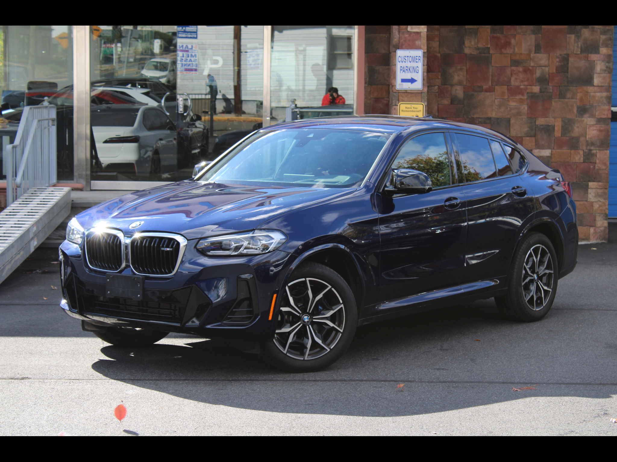 2022 BMW X4 M40i Sports Activity Coupe