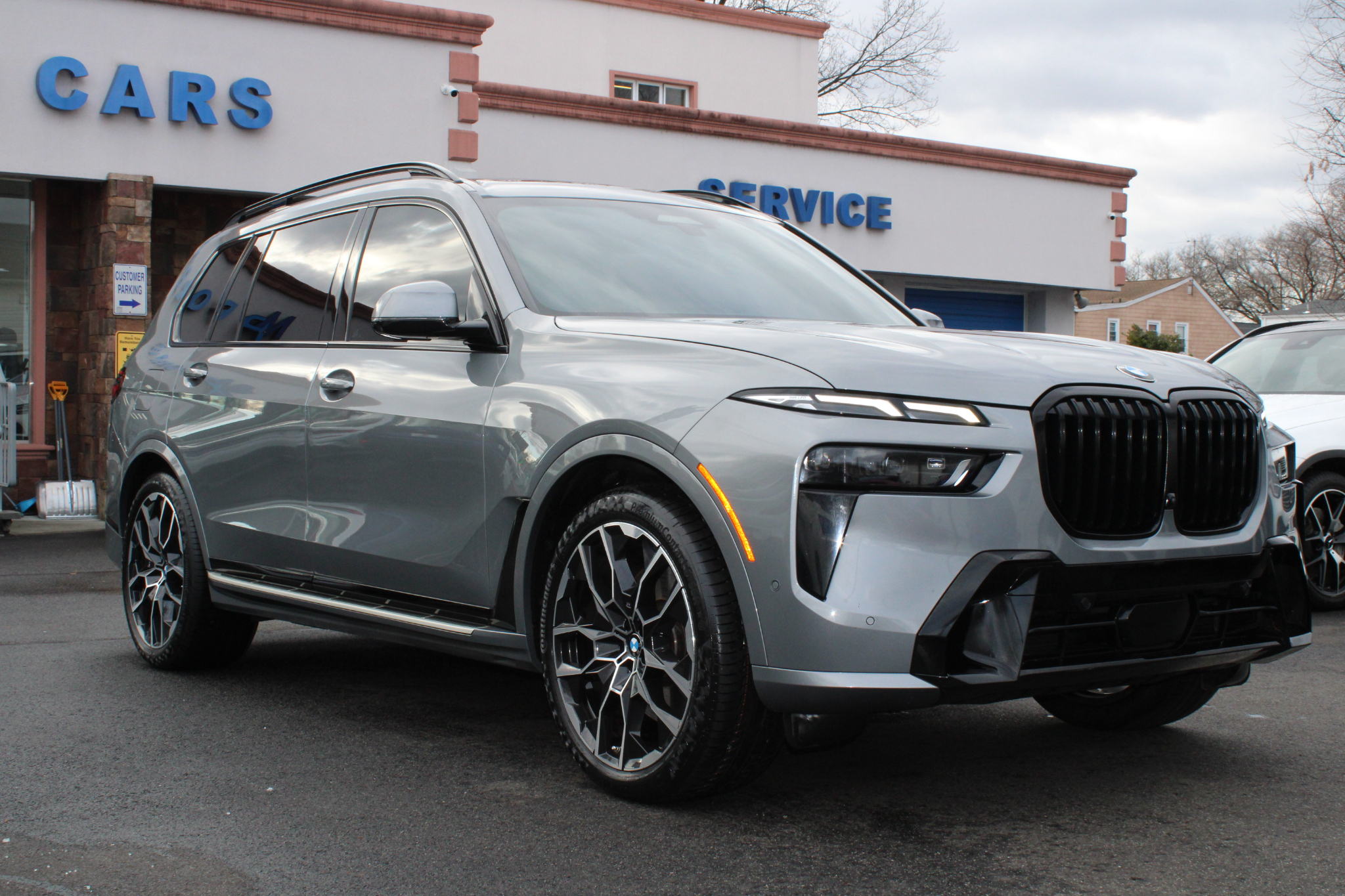 BMW X7 xDrive40i Sports Activity Vehicle 2024