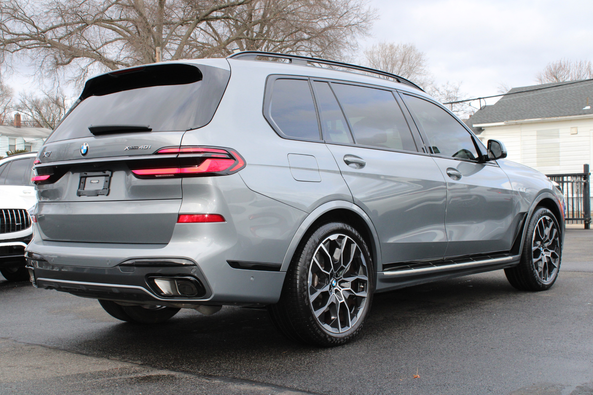 BMW X7 xDrive40i Sports Activity Vehicle 2024