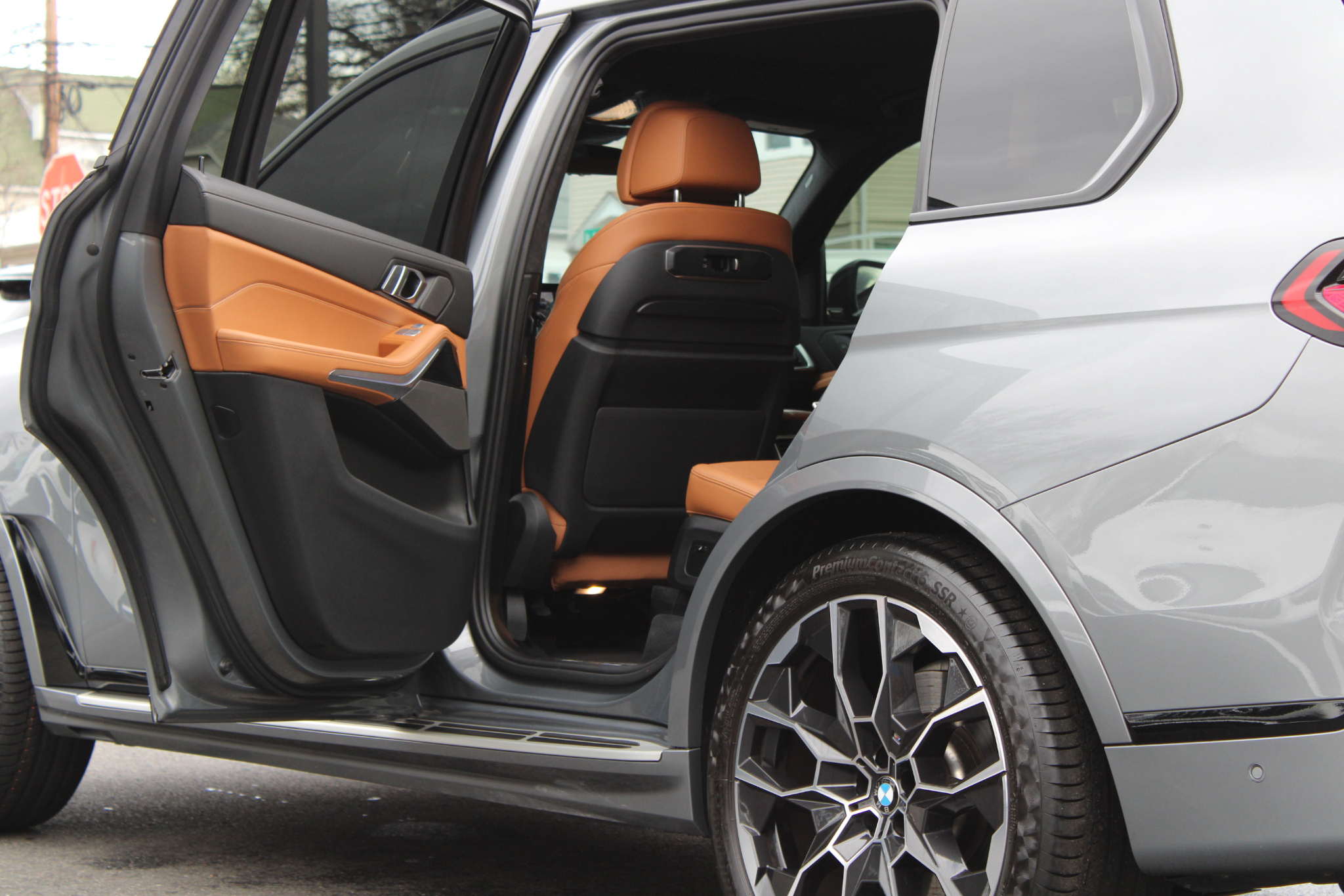 BMW X7 xDrive40i Sports Activity Vehicle 2024