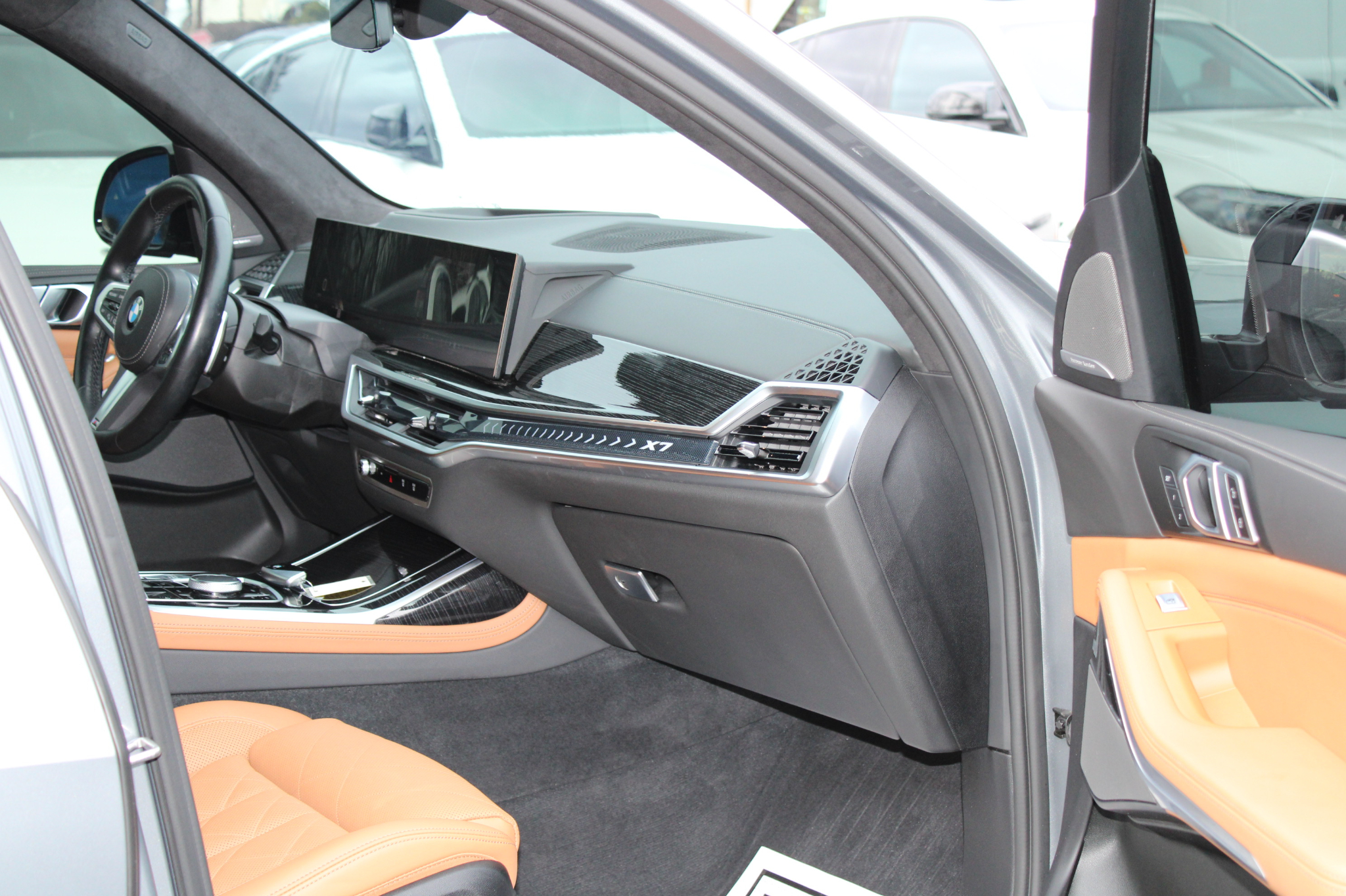 BMW X7 xDrive40i Sports Activity Vehicle 2024