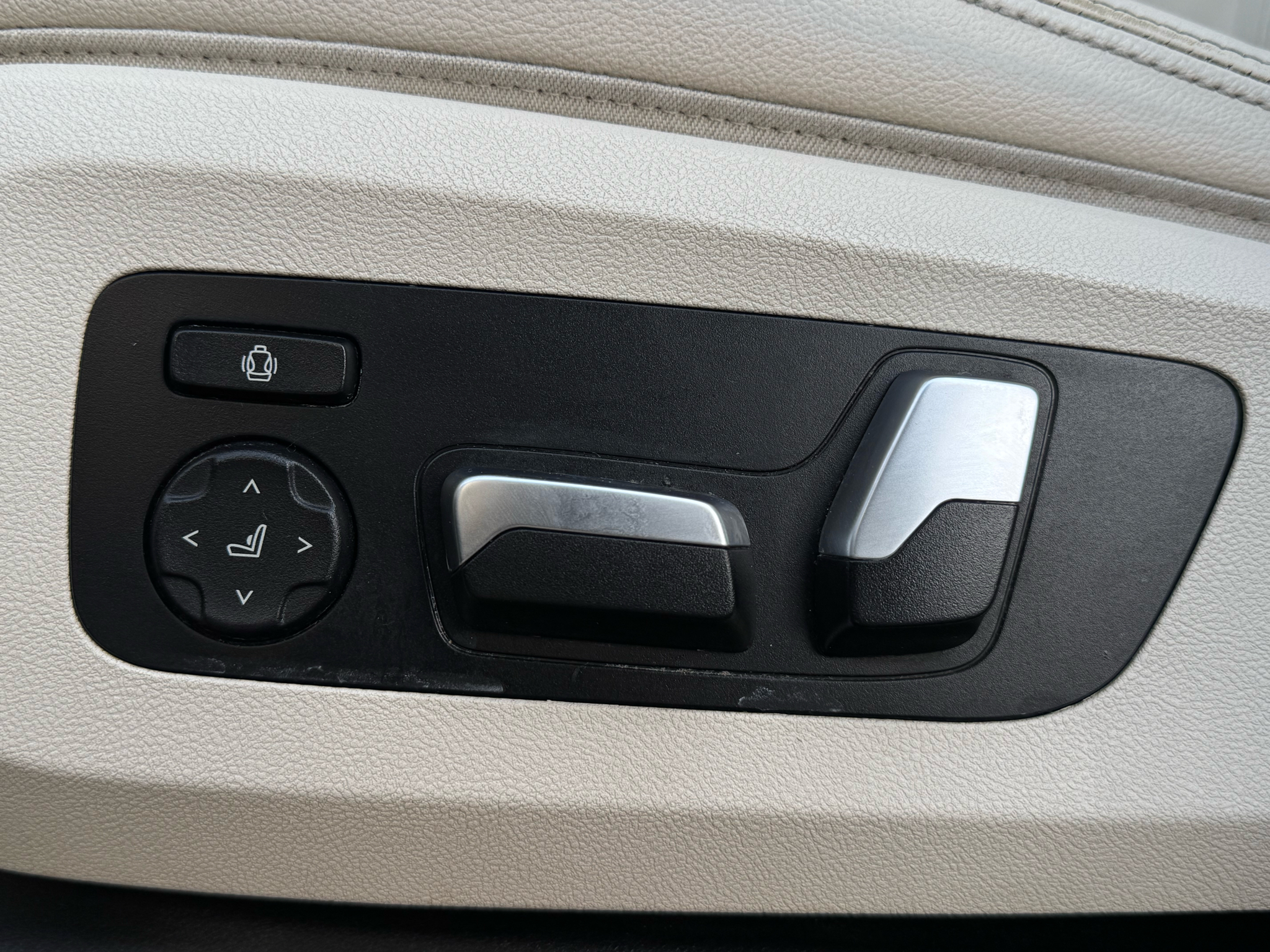 BMW X5 xDrive40i Sports Activity Vehicle 2020