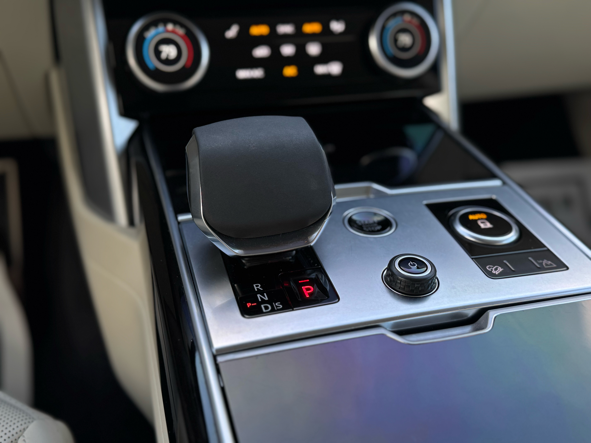 Land Rover Range Rover P530 SE SWB 2023