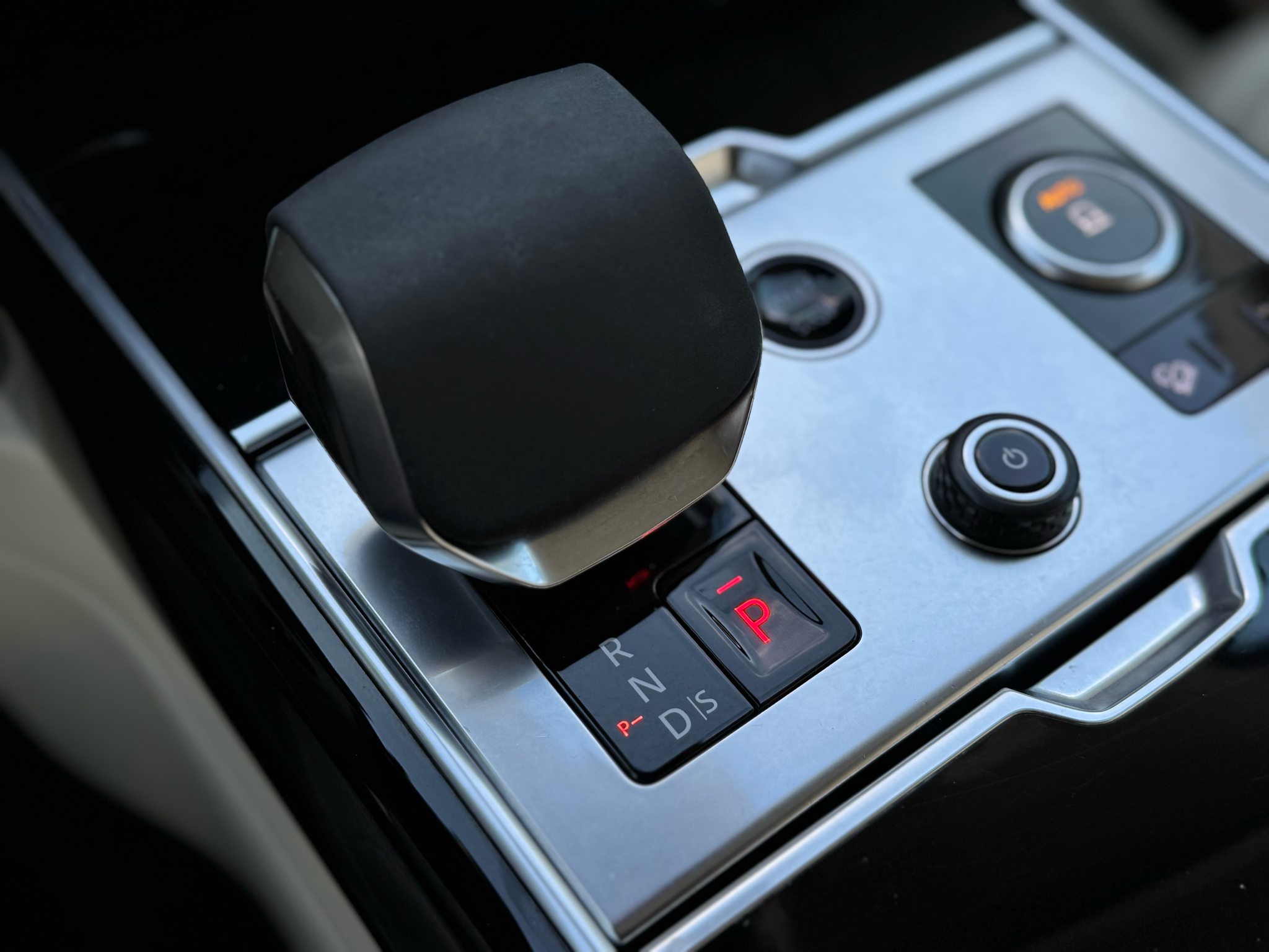 Land Rover Range Rover P530 SE SWB 2023