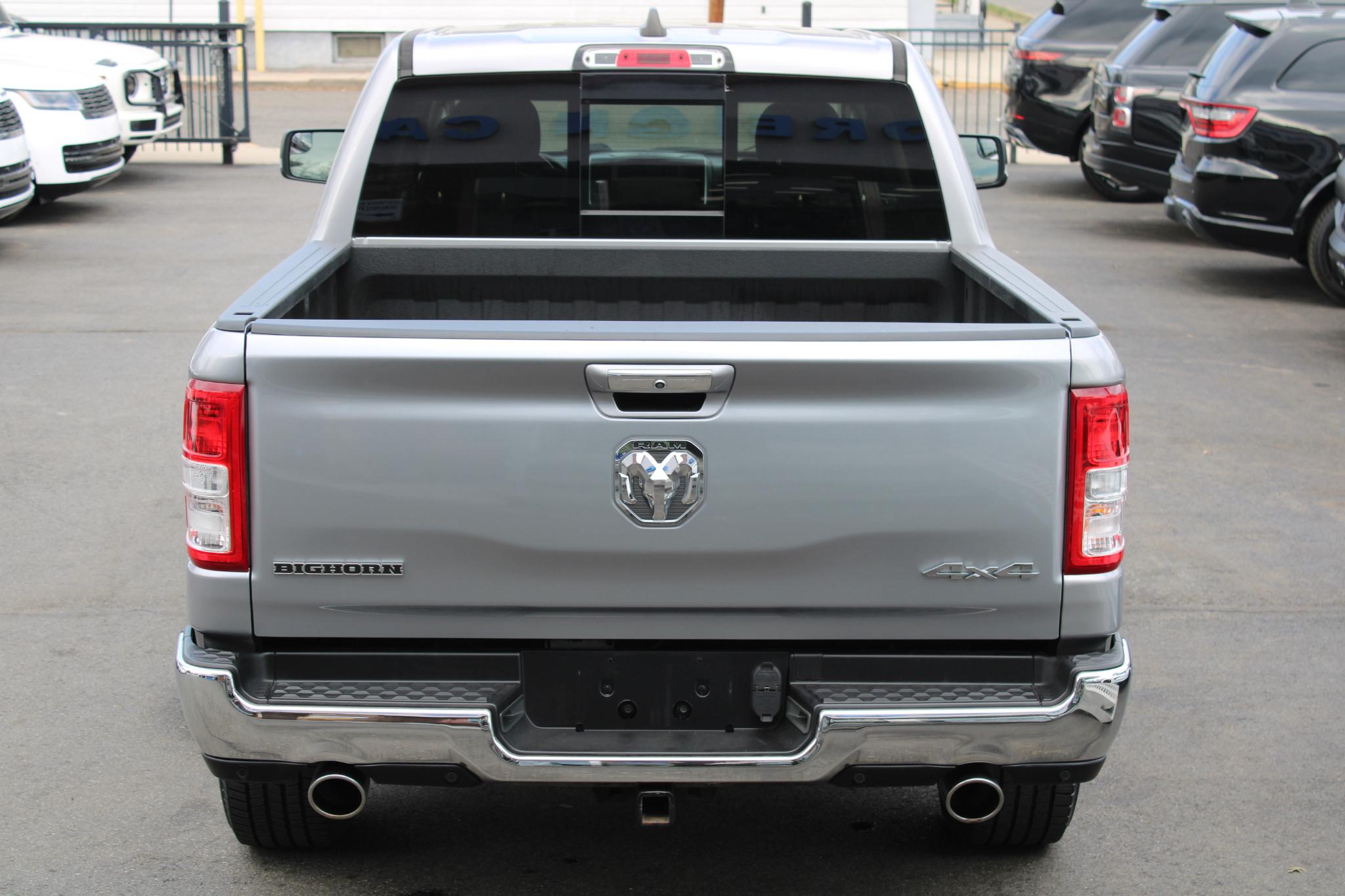 RAM 1500 Big Horn 4x4 Crew Cab 5'7" Box 2020