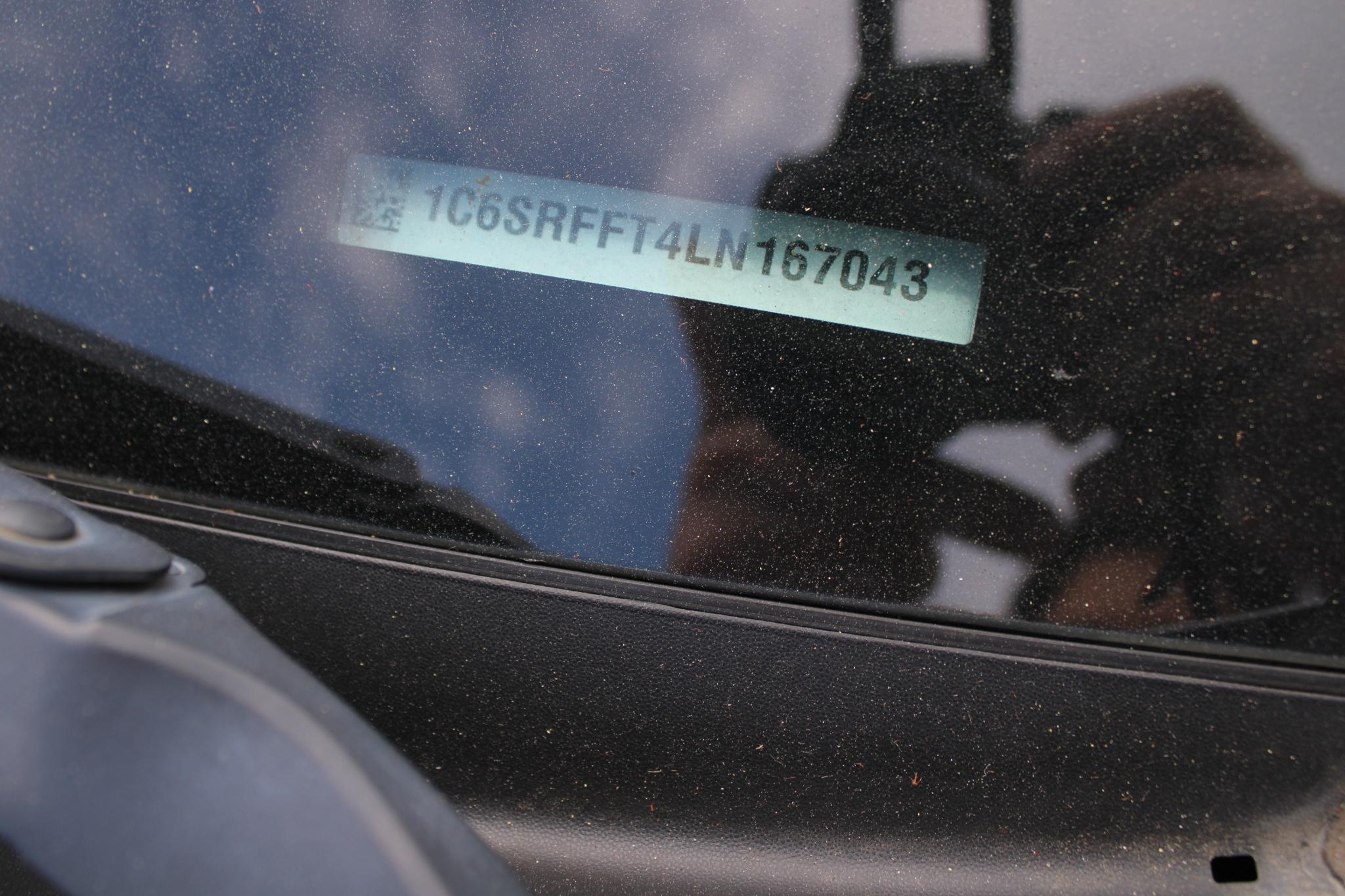 RAM 1500 Big Horn 4x4 Crew Cab 5'7" Box 2020